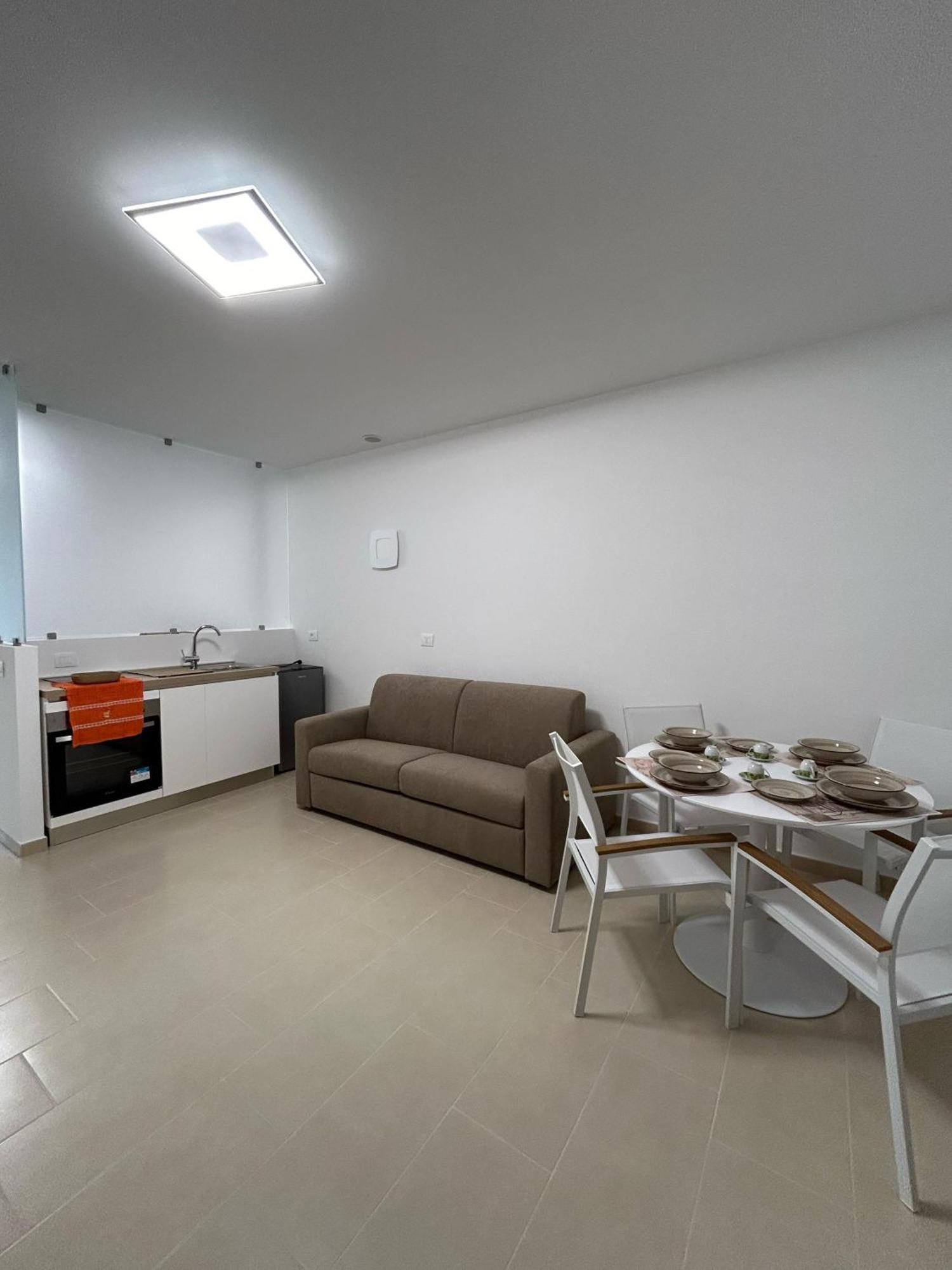 Little Rose Apartman Catania-Fontanarossai nemzetközi repülőtér Kültér fotó