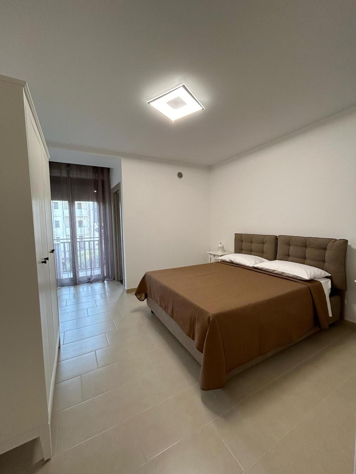 Little Rose Apartman Catania-Fontanarossai nemzetközi repülőtér Kültér fotó