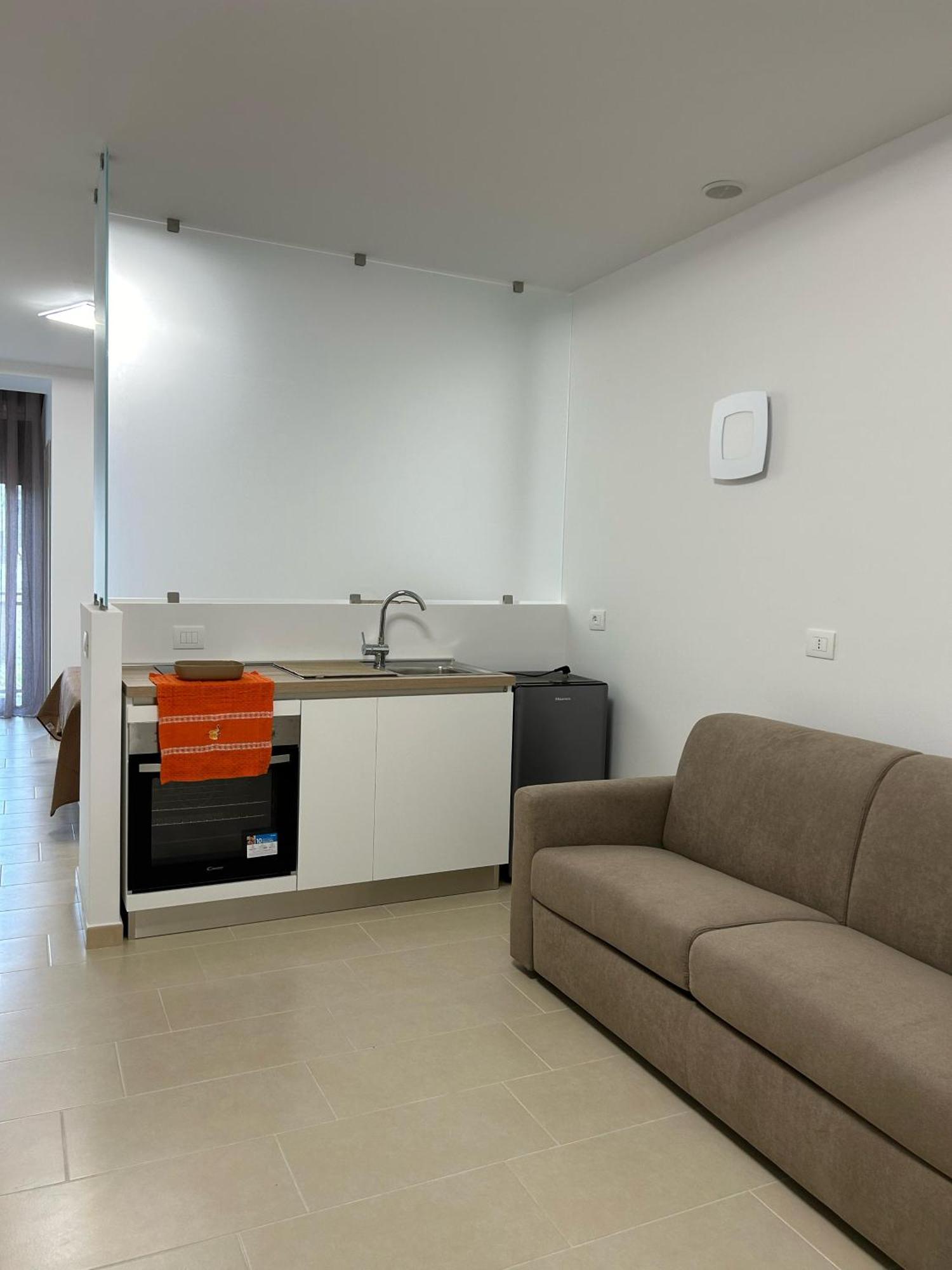 Little Rose Apartman Catania-Fontanarossai nemzetközi repülőtér Kültér fotó